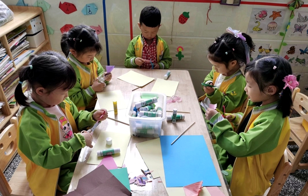 房縣青峰鎮中心幼兒園：快樂勞動，幸福成長