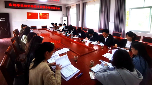 東部學區：舉行初中語文送教下鄉活動