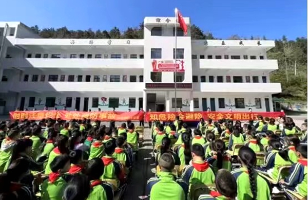 法治宣講進校園  攜手護苗助成長