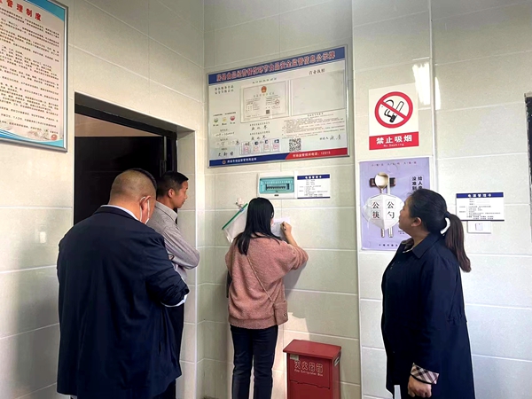 標準化管理，從廚房入手——青峰鎮中心幼兒園“創A級食堂”檢查驗收工作