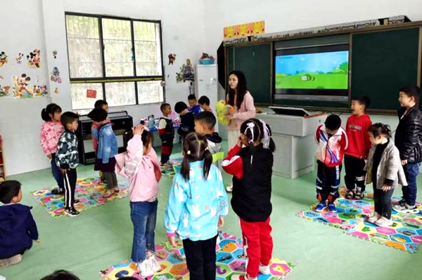 大木廠鎮中心幼兒園開展送教下鄉活動