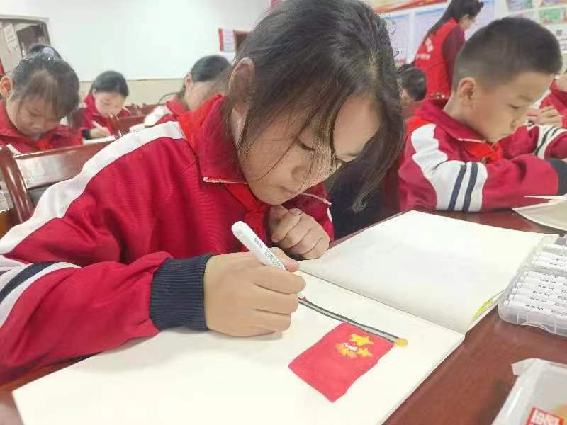 城關鎮八一希望小學：情暖“雙節” 與愛同行