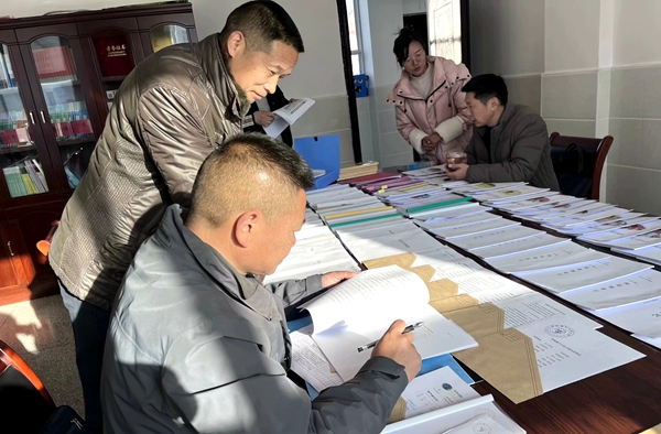 青峰鎮中心幼兒園：年終考核促提升 凝心聚力開新局