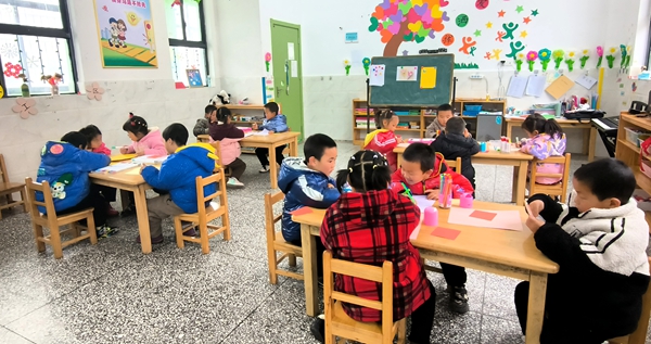 沙河鄉中心幼兒園：童心暖三月 愛滿女神節