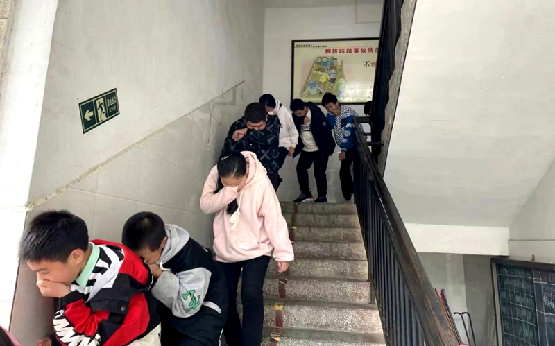 九道中學開展安全防災減災宣傳活動