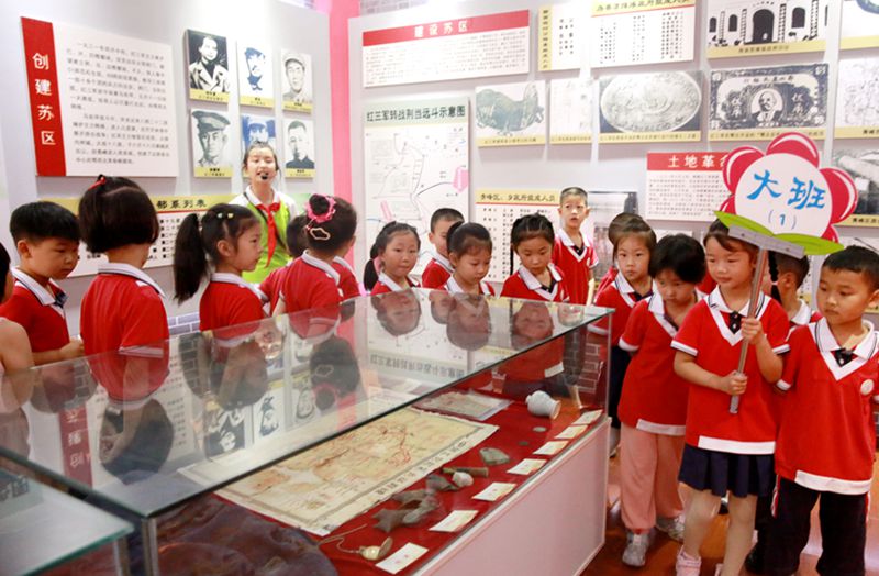 房縣青峰鎮中心學校：幼小協同 禮遇成長