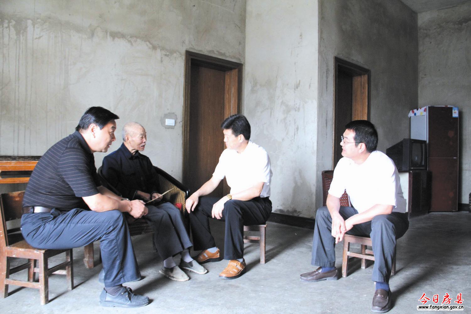 市委常委 統戰部長彭承志來我縣走訪慰問黨員