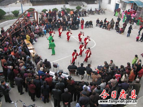 社區(qū)文藝演出如火如荼