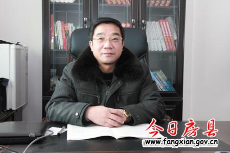 白鶴鎮(zhèn)舉行房白公路改擴(kuò)建工程誓師動員大會