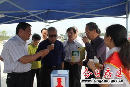 原省委書記賈志杰、蔣祝平來我縣考察