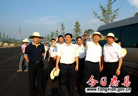 全省竹房城鎮帶建設現場辦公會在我縣召開