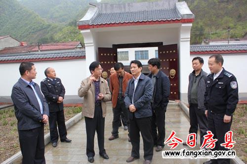 周立新調(diào)研我縣社會(huì)綜治維穩(wěn)工作