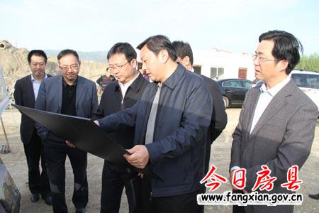 董衛(wèi)民調(diào)研我縣工業(yè)經(jīng)濟(jì)時(shí)強(qiáng)調(diào)