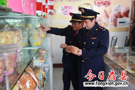 縣工商局開(kāi)展校園周邊食品安全專(zhuān)項(xiàng)整治行動(dòng)