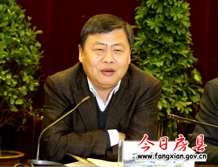 以創(chuàng)新的理念打造房縣新聞?shì)浾撔麄髌放? width=