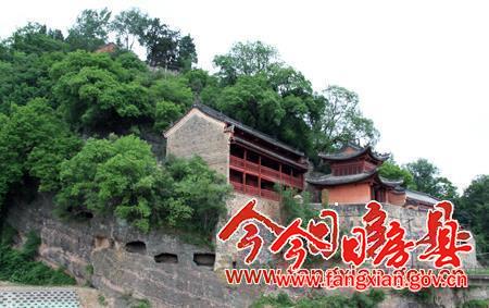 千年古剎顯圣殿