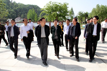 項(xiàng)目攻堅(jiān)促發(fā)展  保護(hù)生態(tài)惠民生