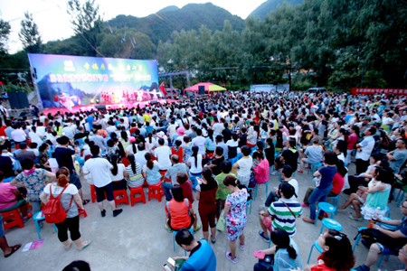 房縣“花菇仙子”評選炒熱旅游