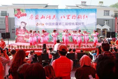 房縣第二屆櫻桃采摘節(jié)成功舉辦