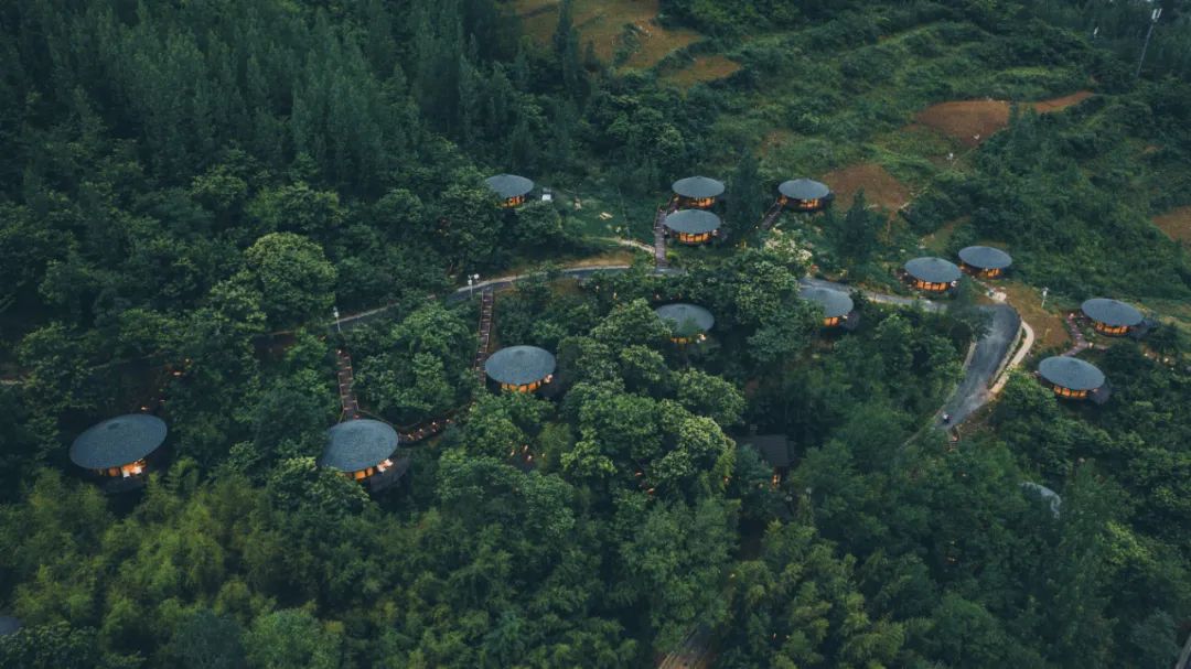 曠野微雨  旖旎山色