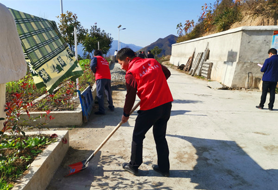 教育局深入學習貫徹黨的十九屆四中全會精神