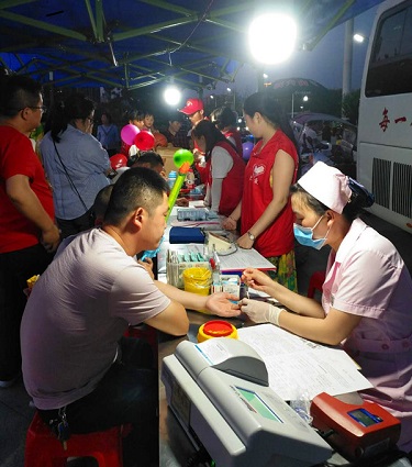 無償獻(xiàn)血公益巡演走進(jìn)房縣