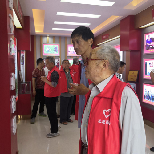 花甲走鄉村 感恩新時代