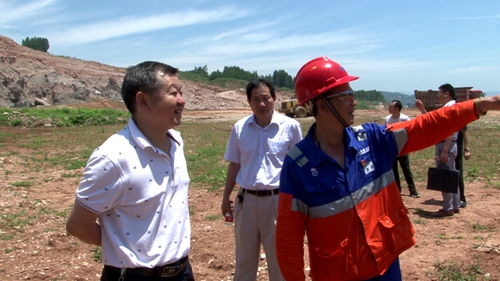 縣人大常委會(huì)調(diào)研礦山地質(zhì)環(huán)境治理情況