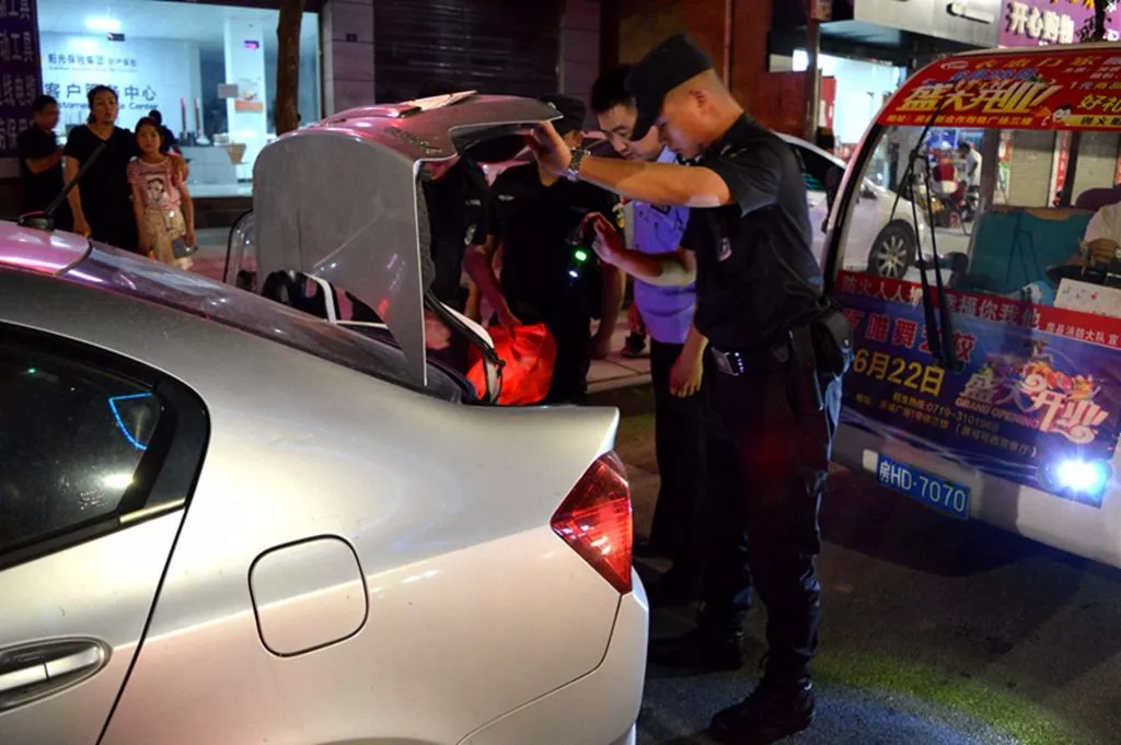 房縣開展“武當2號”行動，查處交通違法153起……