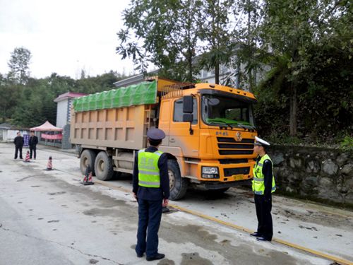 違法運輸砂石料  付某行為受處罰