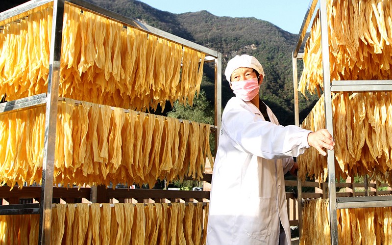 房縣豆油精“漂洋過海”