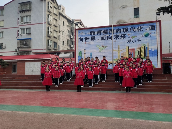 房縣實驗小學開展讀書節(jié)活動