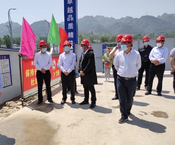 紀(jì)道清檢查督導(dǎo)疫情防控、安全生產(chǎn)和開(kāi)學(xué)復(fù)課工作