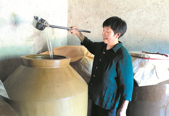 脫貧故事 | 房縣村民熊次連：把奮斗的日子釀成酒