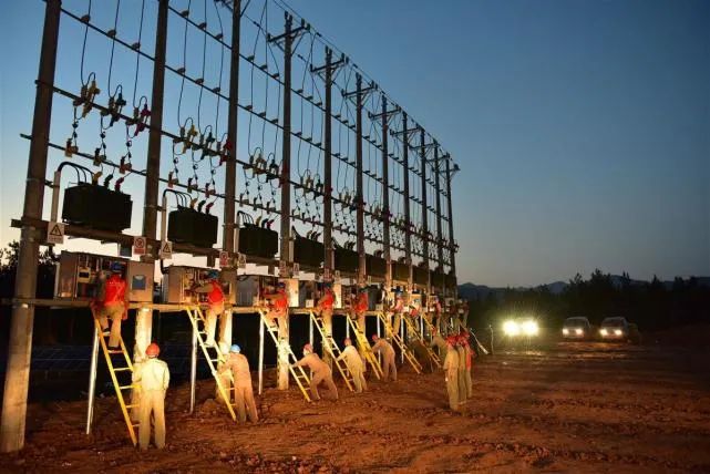 房縣308座光伏電站年發(fā)電收入1.1億元，直把荒山變“金山”