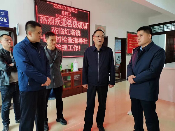 市政法委副書記王萬志來房調(diào)研社會(huì)治理工作