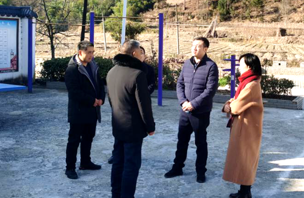 王斌到窯淮鎮(zhèn)調(diào)研指導(dǎo)基層黨建工作