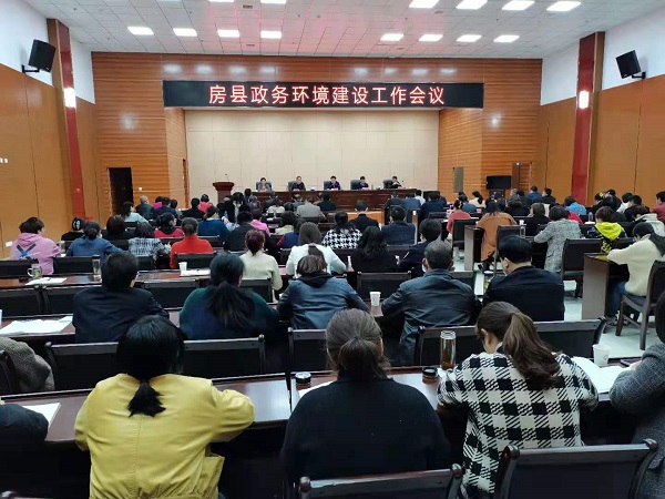 陳剛要求：堅(jiān)持六個(gè)“只增不減” 全方位提升我縣政務(wù)服務(wù)水平