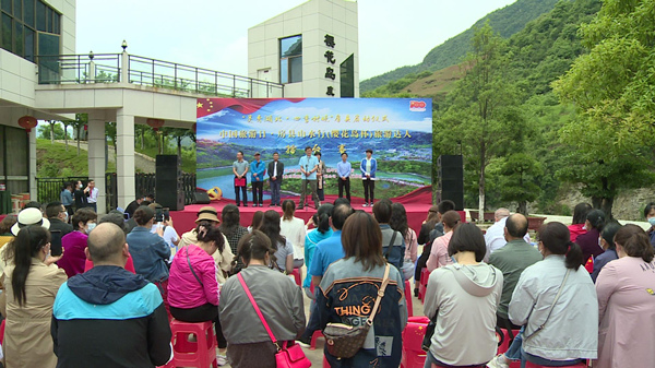 我縣開展“靈秀湖北 四季村晚”啟動儀式暨山水行旅游達人擂臺賽