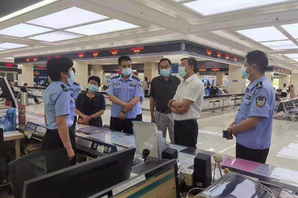 祁國鵬調(diào)研督導(dǎo)公安機(jī)關(guān)優(yōu)化營商環(huán)境工作