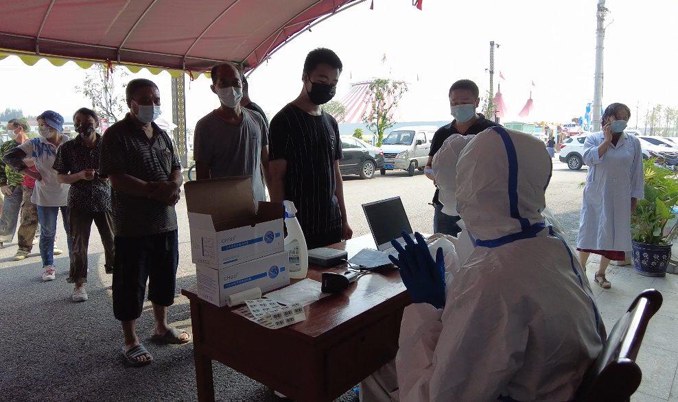 房縣西關街片區居民啟動全員核酸檢測