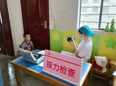 房縣野人谷鎮中心幼兒園開展托幼機構新生入園體檢工作