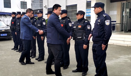 大木派出所開展慶祝第二個警察節活動