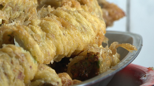 《年味濃》：項(xiàng)家河村炸貨飄香