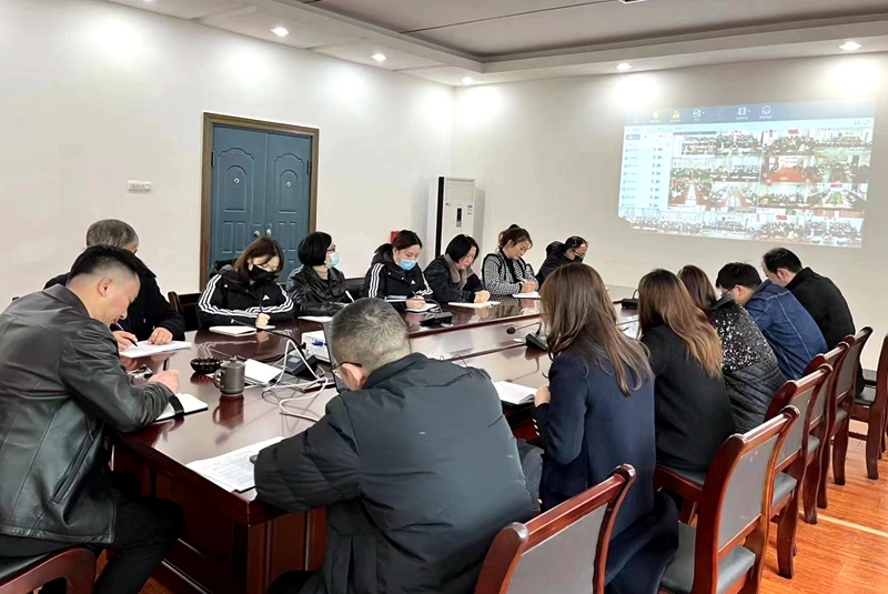 房縣新華書店學(xué)習(xí)貫徹黨的二十大精神 助燃學(xué)習(xí)熱潮