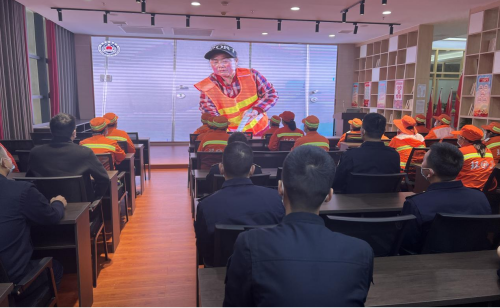 房縣城管：開展“弘揚工匠精神 創(chuàng)文建新功”  教育實踐活動