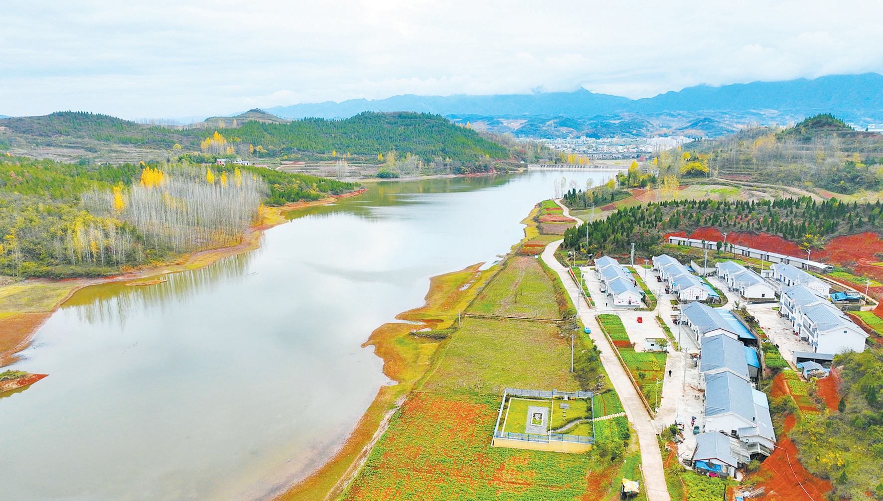 山清水秀 生態(tài)宜居