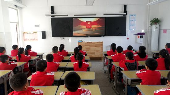 曉陽小學(xué)：讓“憲法”知識(shí)進(jìn)課堂