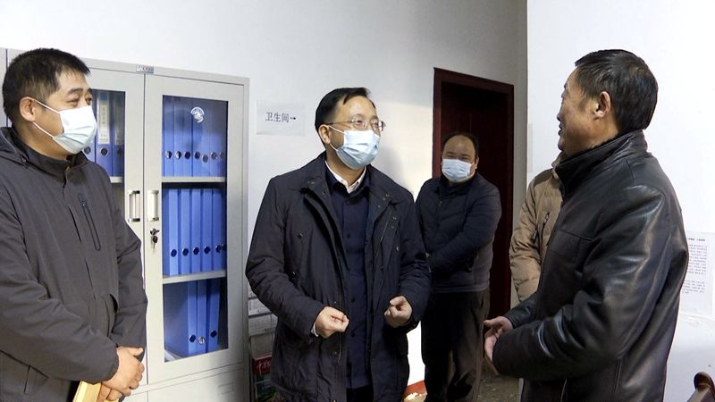 黎東輝來房縣開展實踐活動并調研鄉村振興和工業經濟運行情況