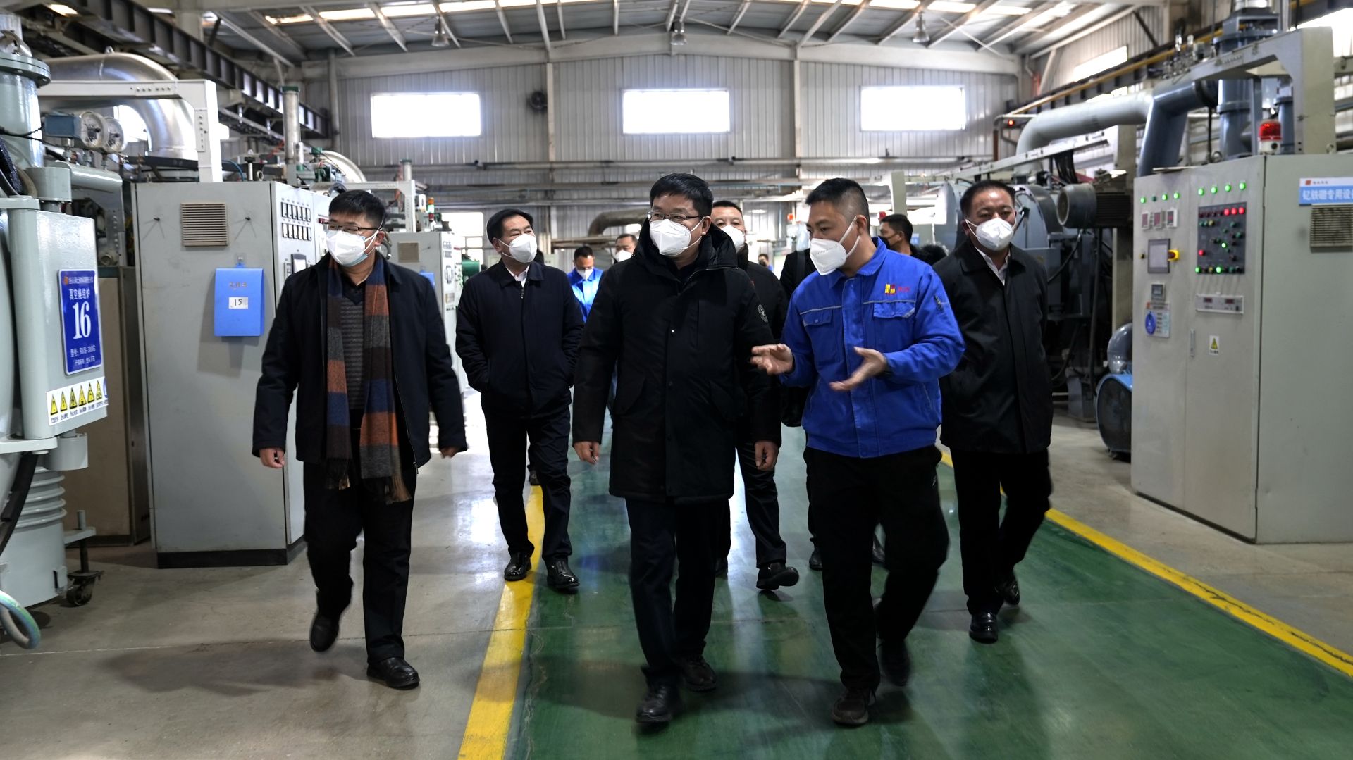 謝曉鳴到內(nèi)蒙古包頭市考察招商稀土廢料回收再利用項(xiàng)目